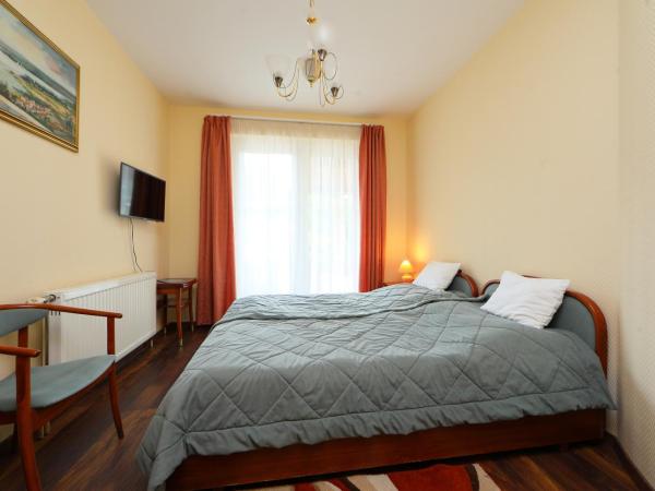 Balazs Villa : photo 3 de la chambre chambre triple - accessible aux personnes à mobilité réduite