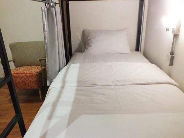 09 Hostel : photo 2 de la chambre dortoir mixte de 6 lits