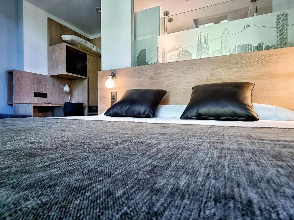 Hotel Sant Agustí : photo 2 de la chambre chambre double confort - vue sur extérieur