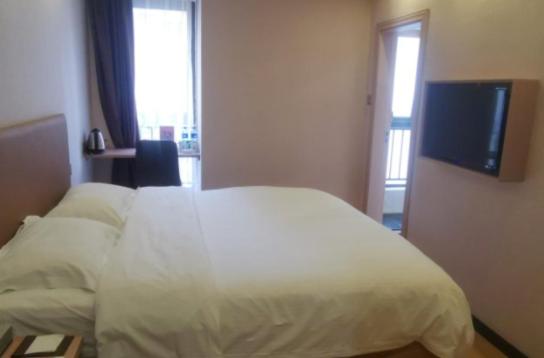 GreenTree Inn Chengdu high-tech Development West Zone Shidai Tian Street Express Hotel : photo 4 de la chambre offre spéciale réservée aux citoyens de chine continentale – chambre lit queen-size