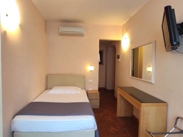 Hotel Rita Major : photo 3 de la chambre chambre simple confort