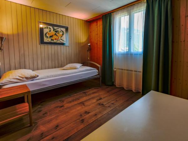 Hotel Tell and Apartments : photo 1 de la chambre chambre simple