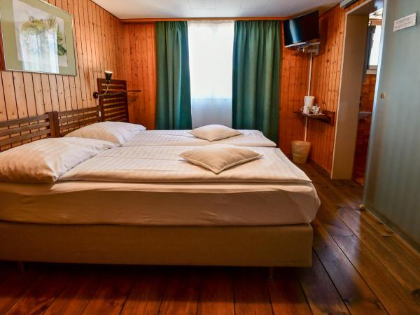 Hotel Tell and Apartments : photo 8 de la chambre chambre double