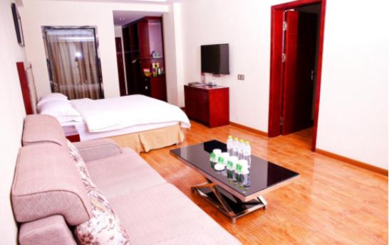 GreenTree Inn SiChuan Chengdu Airport Road Zhujiang Road Express Hotel : photo 2 de la chambre suite deluxe