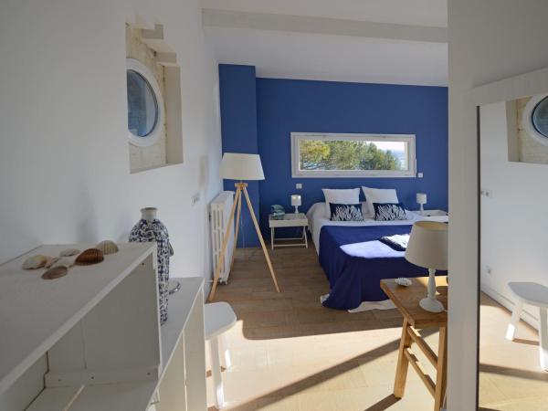 La Singulière : photo 1 de la chambre chambre double avec salle de bains privative