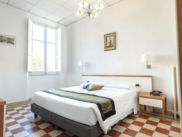 Hotel St. James : photo 3 de la chambre chambre double ou lits jumeaux supérieure