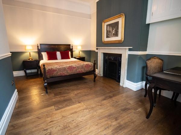 3 Berkeley Square Guesthouse : photo 10 de la chambre chambre lit king-size deluxe