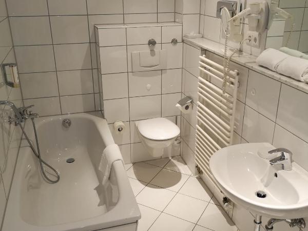Hotel Boulevard - Superior : photo 10 de la chambre chambre double