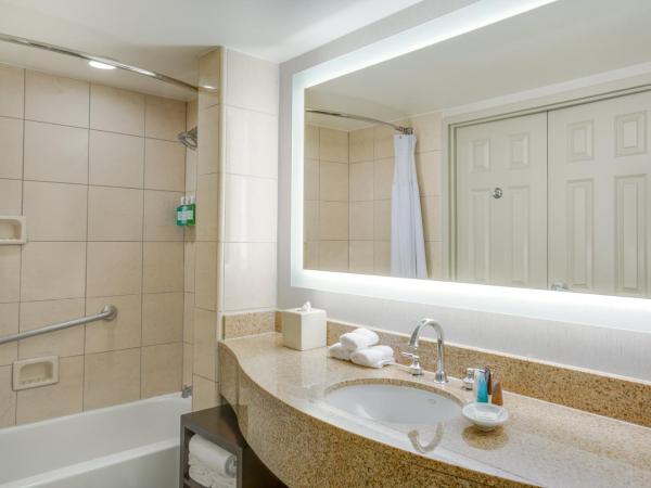 Crowne Plaza New Orleans French Qtr - Astor : photo 2 de la chambre chambre standard