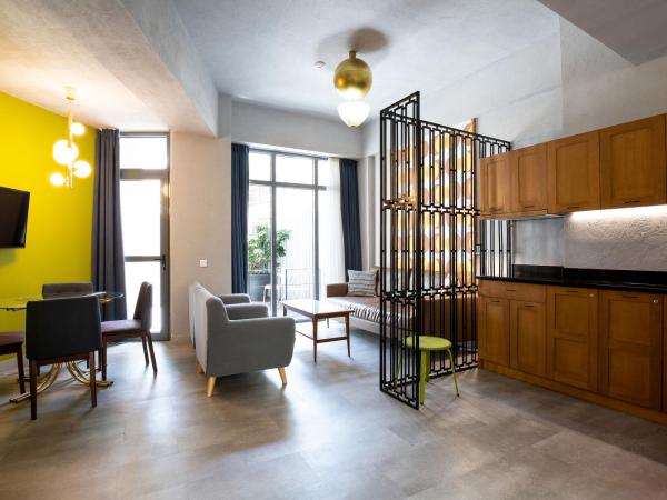 Downtown Athens Lofts - The Acropolis Observatory : photo 2 de la chambre loft gaia