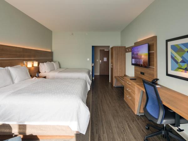 Holiday Inn Express & Suites - Charlotte - South End, an IHG Hotel : photo 1 de la chambre chambre standard avec 2 lits queen-size
