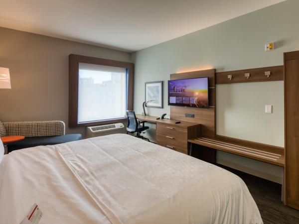 Holiday Inn Express & Suites - Charlotte - South End, an IHG Hotel : photo 3 de la chambre chambre lit king-size - adaptée aux personnes malentendantes
