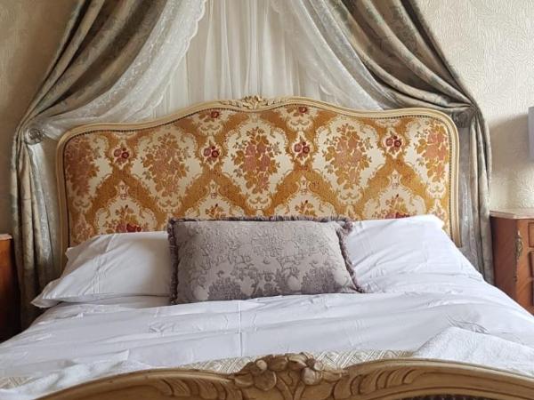 R & R BERGERAC : photo 2 de la chambre chambre double supérieure