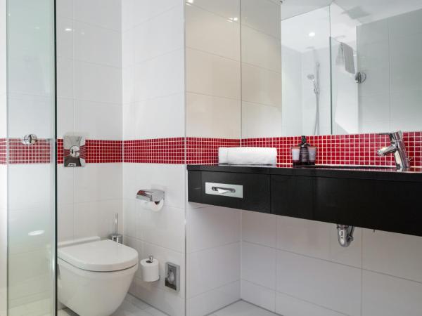 OREA Hotel Angelo Praha : photo 6 de la chambre chambre deluxe double ou lits jumeaux