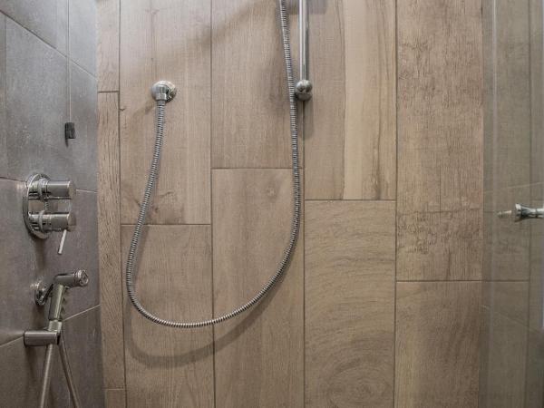 Hotel Nobel : photo 3 de la chambre petite chambre simple