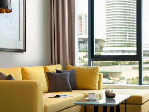 Centro Westside by Rotana : photo 2 de la chambre centro corner suite