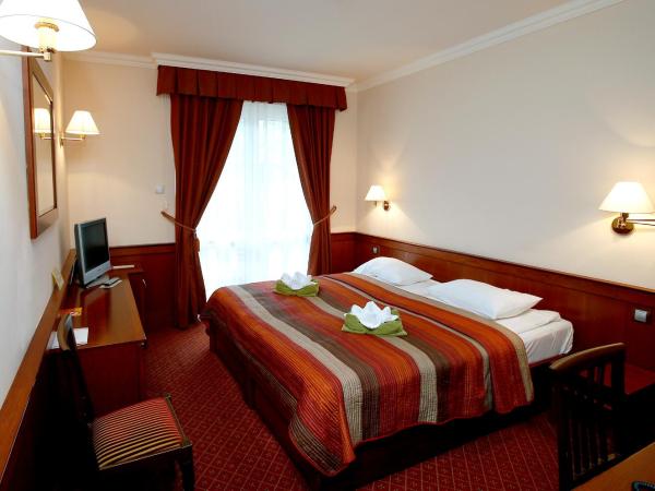 Hotel Ködmön : photo 7 de la chambre chambre double ou lits jumeaux avec balcon