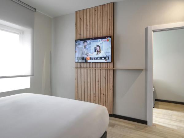 Hotel Bed4U Bilbao : photo 7 de la chambre chambre familiale