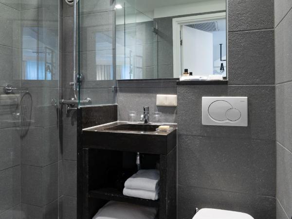 Catalonia Vondel Amsterdam : photo 5 de la chambre petite chambre double premium