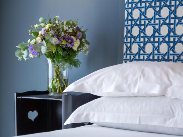 Hôtel Le Relais de Poste Arles Centre Historique : photo 3 de la chambre chambre double premium