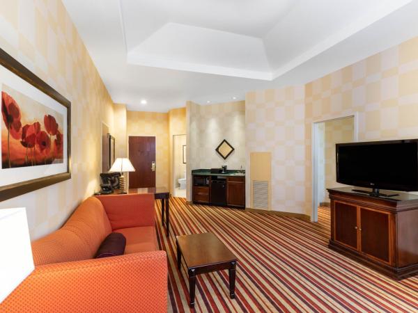 Wyndham Grand Oklahoma City Downtown : photo 2 de la chambre deluxe one-bedroom suite with two queen beds and bath tub - mobility/hearing accessible - non-smoking