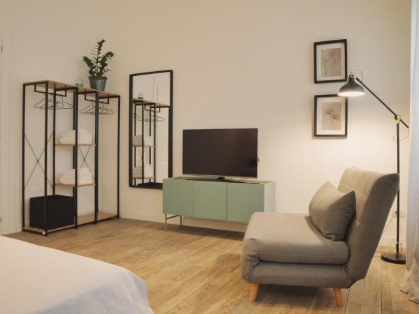 ADELE E IL DUCA Bed and Breakfast : photo 5 de la chambre chambre double deluxe avec lit d'appoint