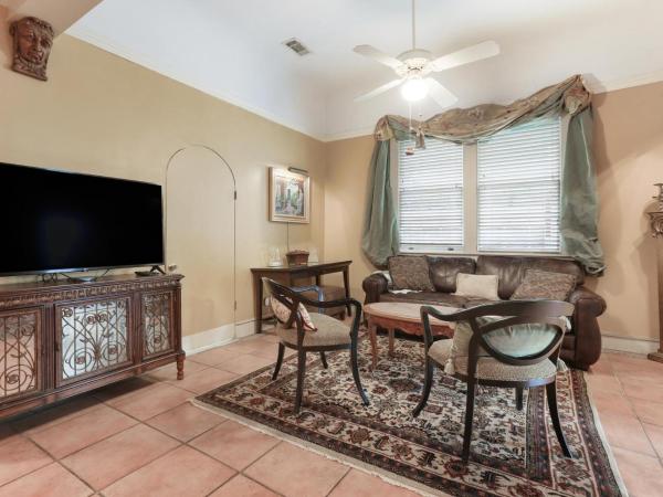Historic Inn in the Marigny, blocks to French Quarter : photo 3 de la chambre cottage 3 chambres