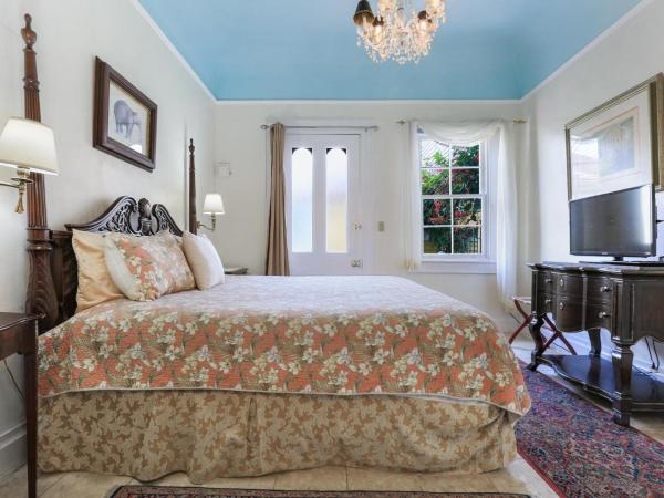 Historic Inn in the Marigny, blocks to French Quarter : photo 8 de la chambre cottage 3 chambres