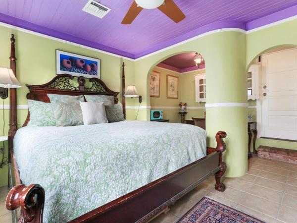 Historic Inn in the Marigny, blocks to French Quarter : photo 1 de la chambre chambre lit king-size deluxe