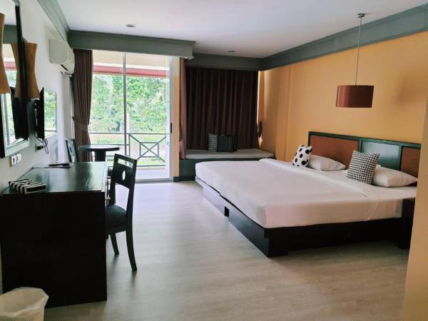 Aekpailin River Kwai Resort : photo 2 de la chambre chambre lits jumeaux supérieure - vue sur jardin