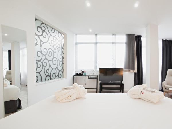 Hotel Pasarela : photo 10 de la chambre chambre deluxe double ou lits jumeaux