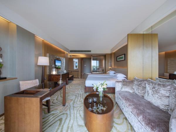 Mission Hills Hotel Resorts Dongguan : photo 2 de la chambre grande premiere twin room (lake view)