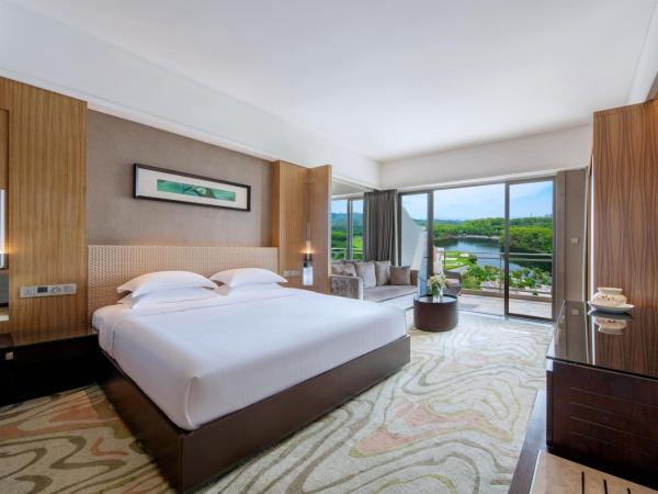 Mission Hills Hotel Resorts Dongguan : photo 1 de la chambre grande premiere king room (lake view)