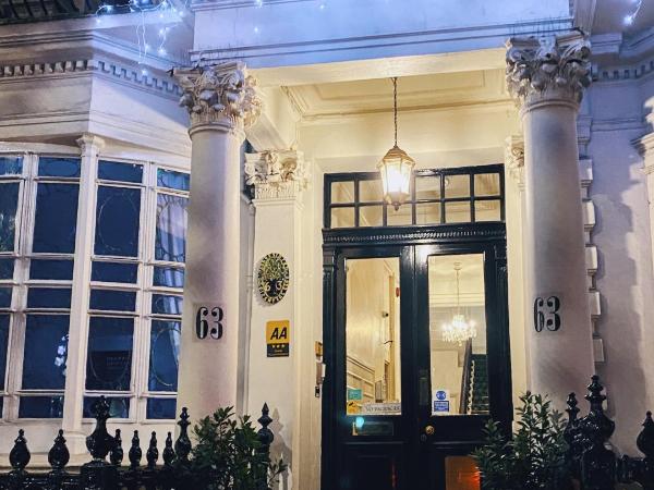 Hotel 63 : photo 2 de la chambre chambre lits jumeaux avec douche 