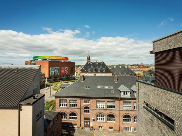 Radisson RED Aarhus : photo 7 de la chambre suite avec terrasse 