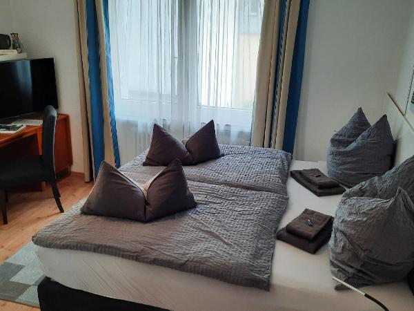 Hotel Merlin Garni : photo 3 de la chambre chambre double standard