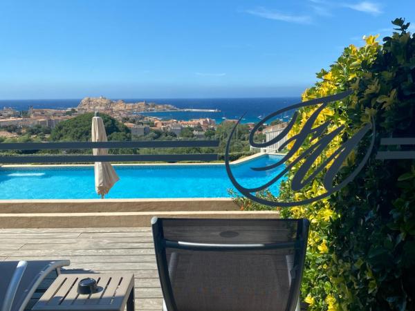 Hotel Funtana Marina : photo 5 de la chambre chambre double ou lits jumeaux avec vue sur mer et terrasse