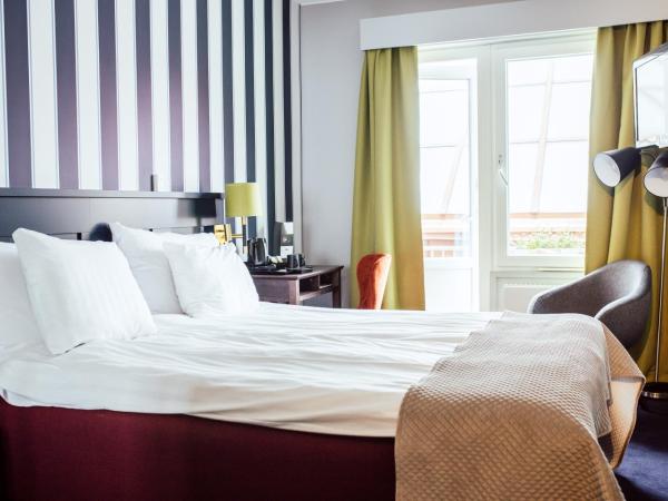 ProfilHotels Calmar Stadshotell : photo 1 de la chambre chambre supérieure lit queen-size