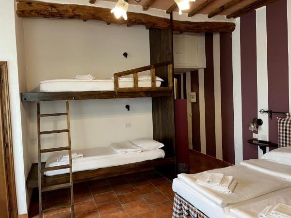 Agriturismo Il Poggiarello : photo 3 de la chambre chambre quadruple