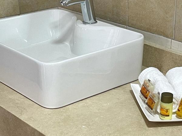 AZUL ARENA Hotel Boutique : photo 1 de la chambre chambre double avec 2 lits doubles