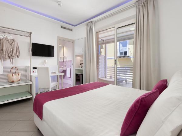 Hotel Tasso Suites & Spa : photo 6 de la chambre chambre double supérieure