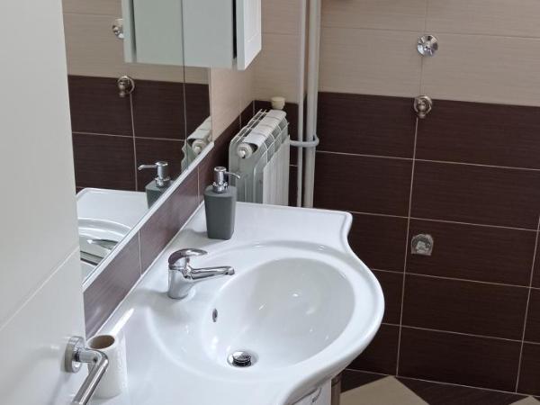 Viktor rooms and apartments : photo 6 de la chambre chambre double deluxe