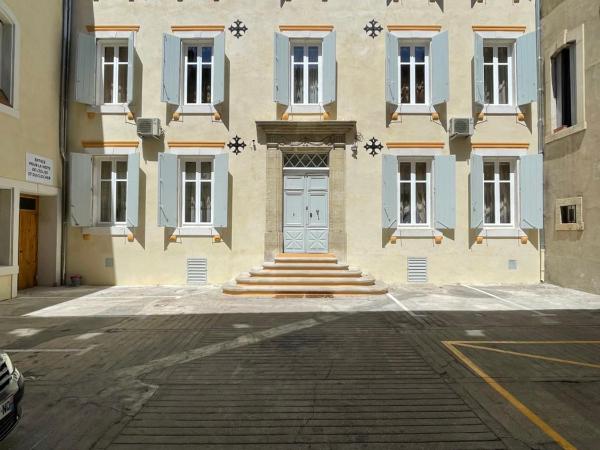 Chambre a Baldaquin Maison de L'Église Du couvent : photo 3 de la chambre chambre double avec salle de bains privative