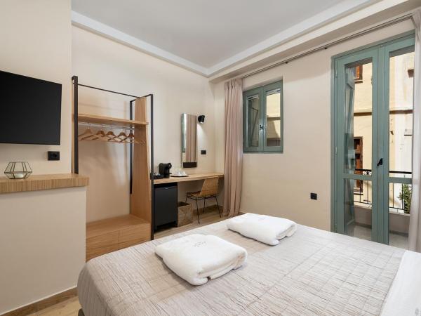 Aoria Estate Old Port : photo 6 de la chambre suite junior avec balcon