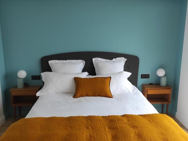 Appart hôtel & Spa La Villa du Port : photo 1 de la chambre studio avec terrasse