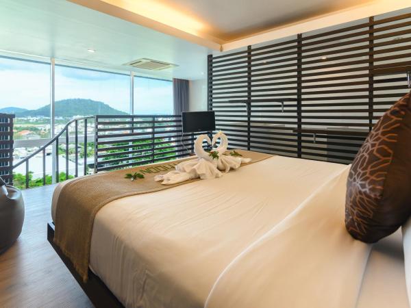 Hilltop Wellness Resort : photo 2 de la chambre chambre lit king-size - vue sur mer