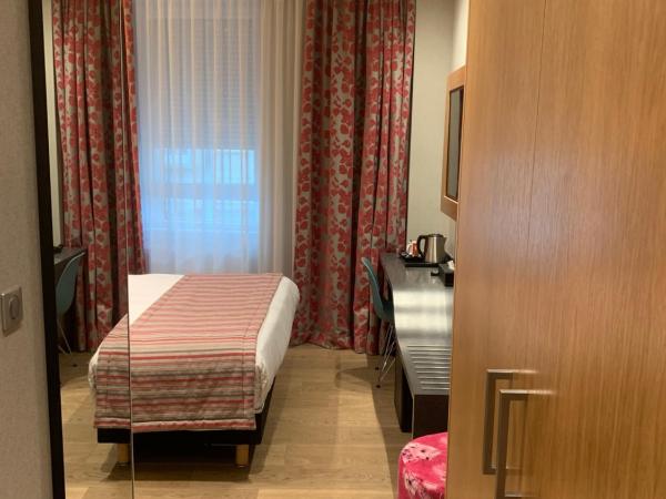 Hotel Bristol : photo 9 de la chambre chambre double confort