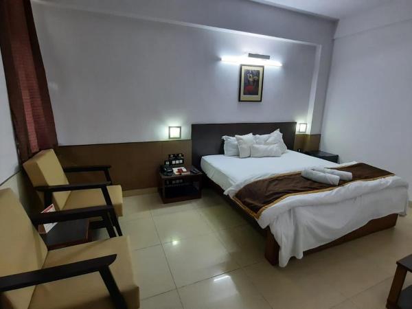 New Delhi YMCA Tourist Hostel : photo 6 de la chambre chambre double de luxe avec petit-déjeuner