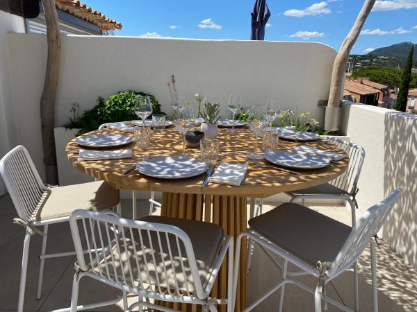 Lostane - Villa sur le toit : photo 10 de la chambre appartement avec terrasse