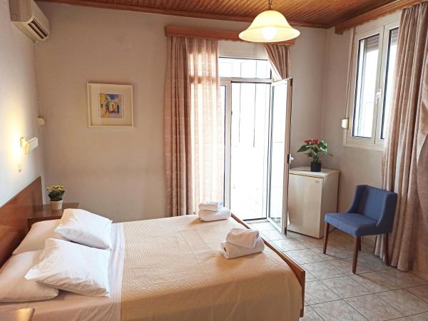 Dioni Hotel : photo 2 de la chambre chambre double ou lits jumeaux